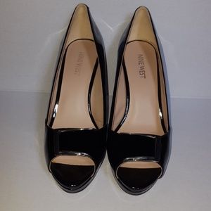 Open toe pumps